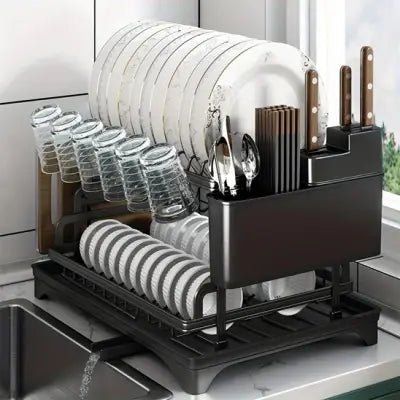 egouttoir-vaisselle-tout-en-un-en-materiaux-resistants-et-durables