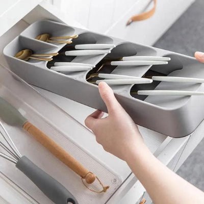 format adaptable et repérage rapide des ustensiles avec range couverts pour tiroir
