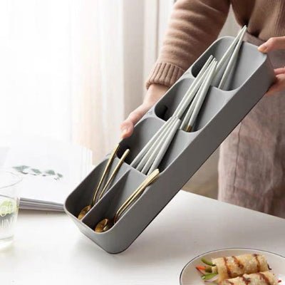 solution pratique et élégante avec range couverts pour tiroir