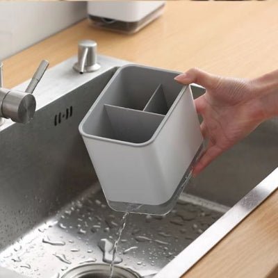 rangement à couverts amovible avec fond perforé pour un drainage rapide et sans eau stagnante