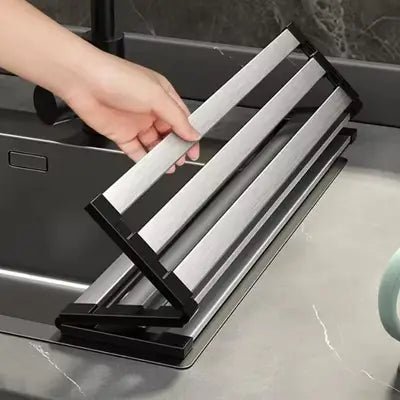 egouttoir evier design pliable pour un rangement sans effort