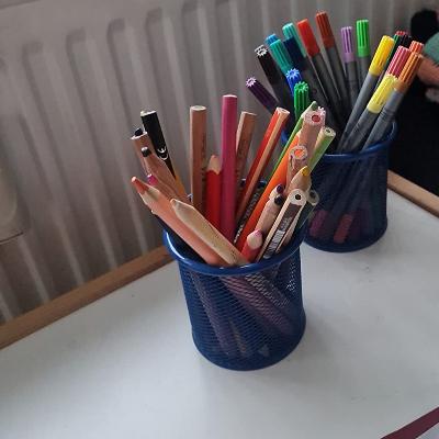 Porte - crayon - PencilHolder™ - Bleu - L'essentiel du rangement