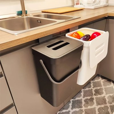 poubelle cuisine sous evier suspendue solution anti encombrement pratique