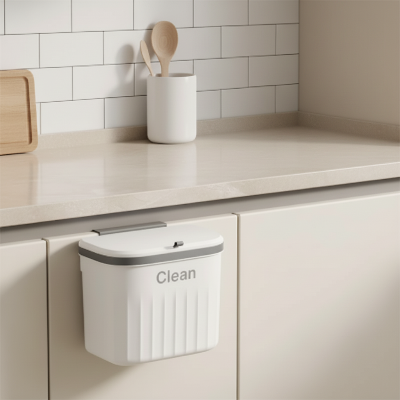 poubelle sous evier fixation universelle blanche fixée sur porte de placard pour cuisine moderne et organisée